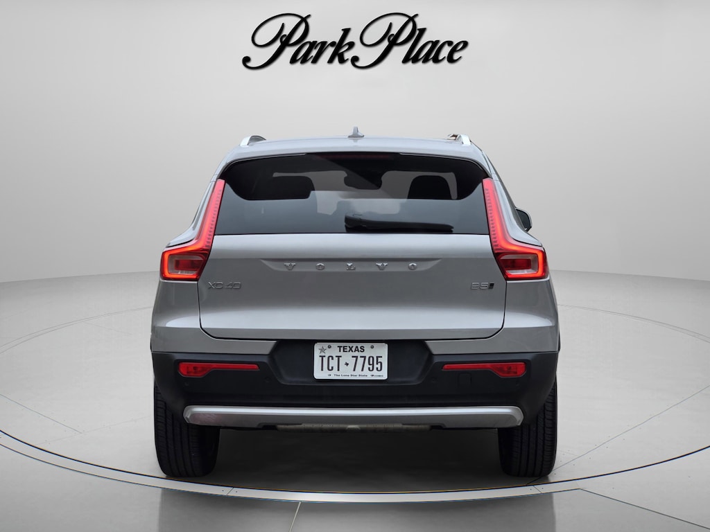 Used 2023 Volvo XC40 B5 AWD Plus Bright SUV