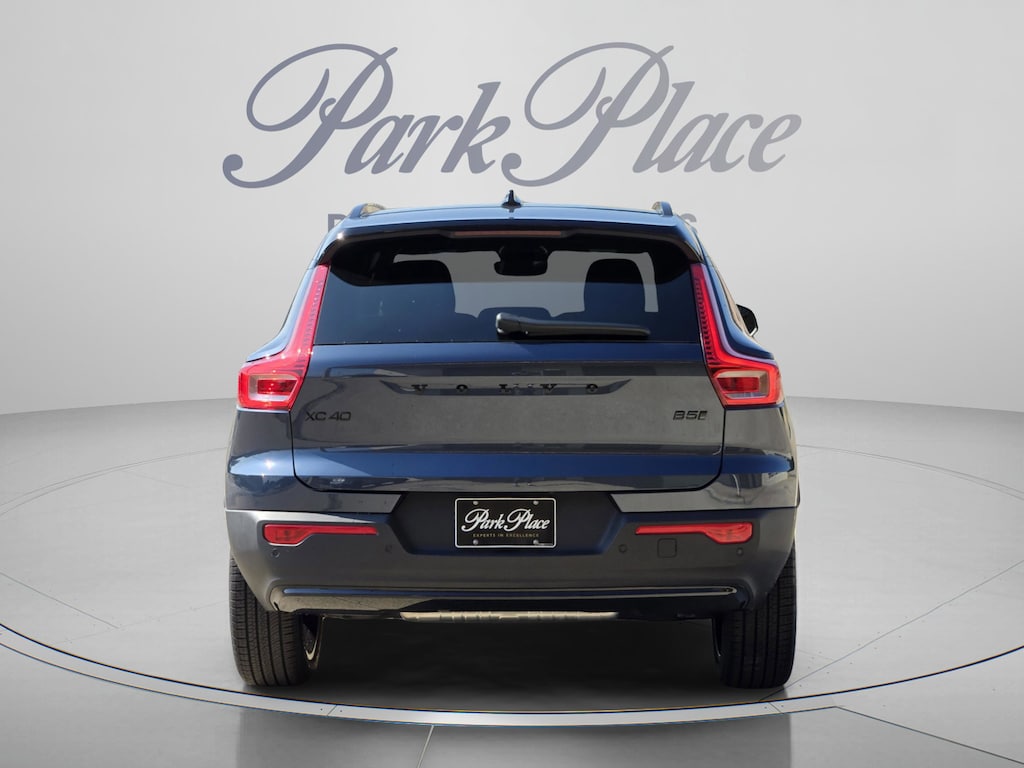 Used 2026 Volvo XC40 B5 Ultra Black Edition SUV