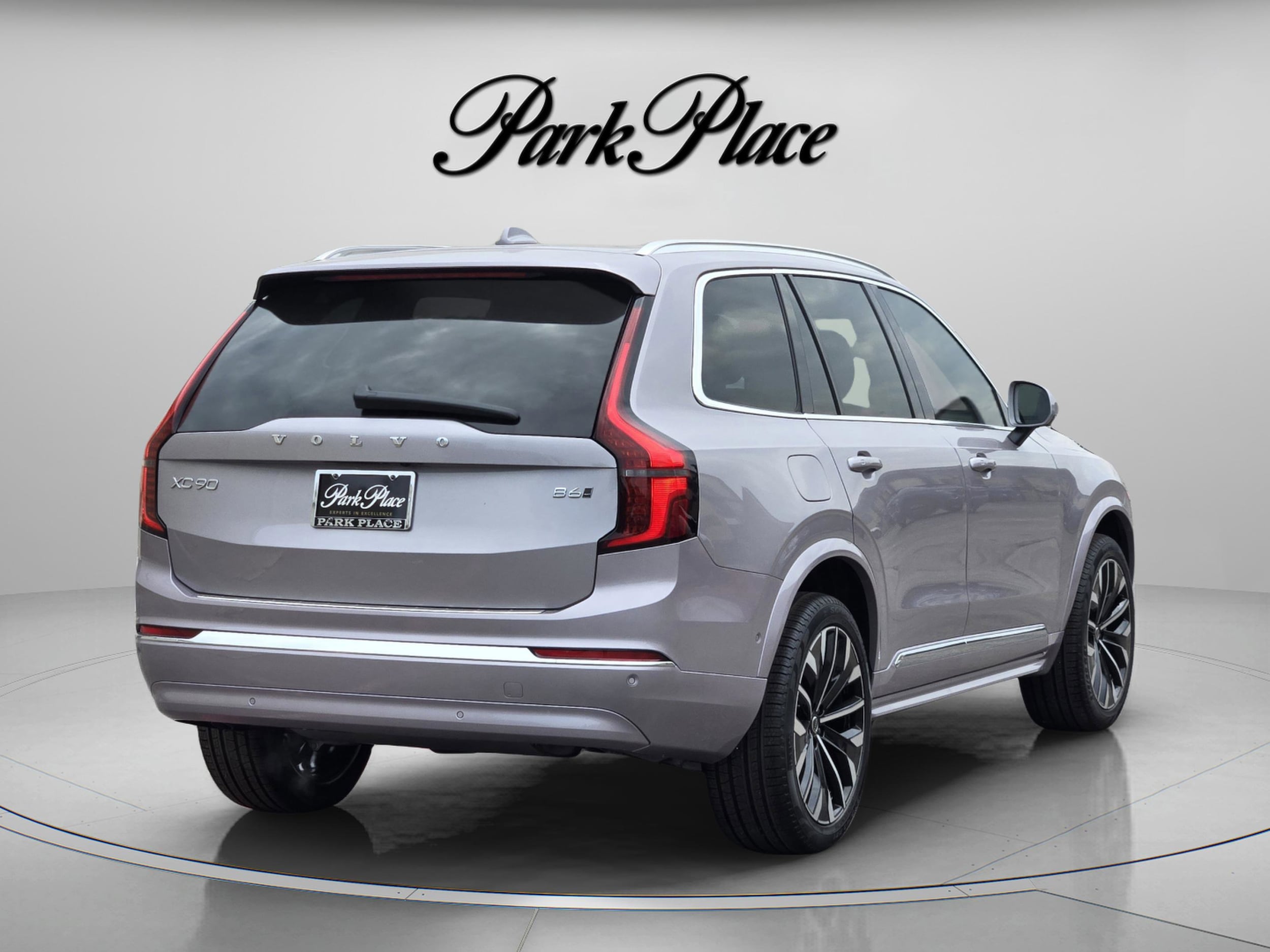 2026 Volvo XC90 Plus - Photo 6