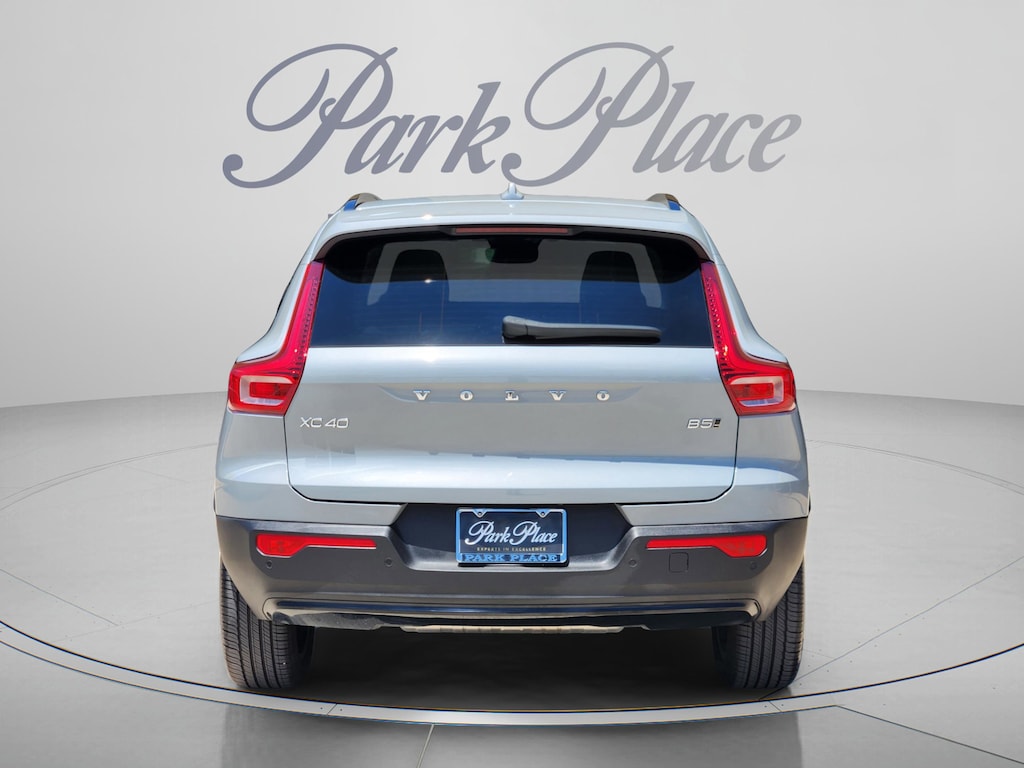 Used 2026 Volvo XC40 B5 Plus SUV