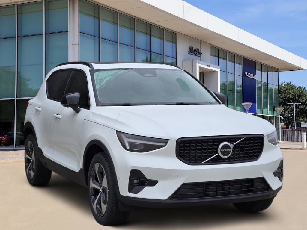 New 2026 Volvo XC40 B5 Plus SUV