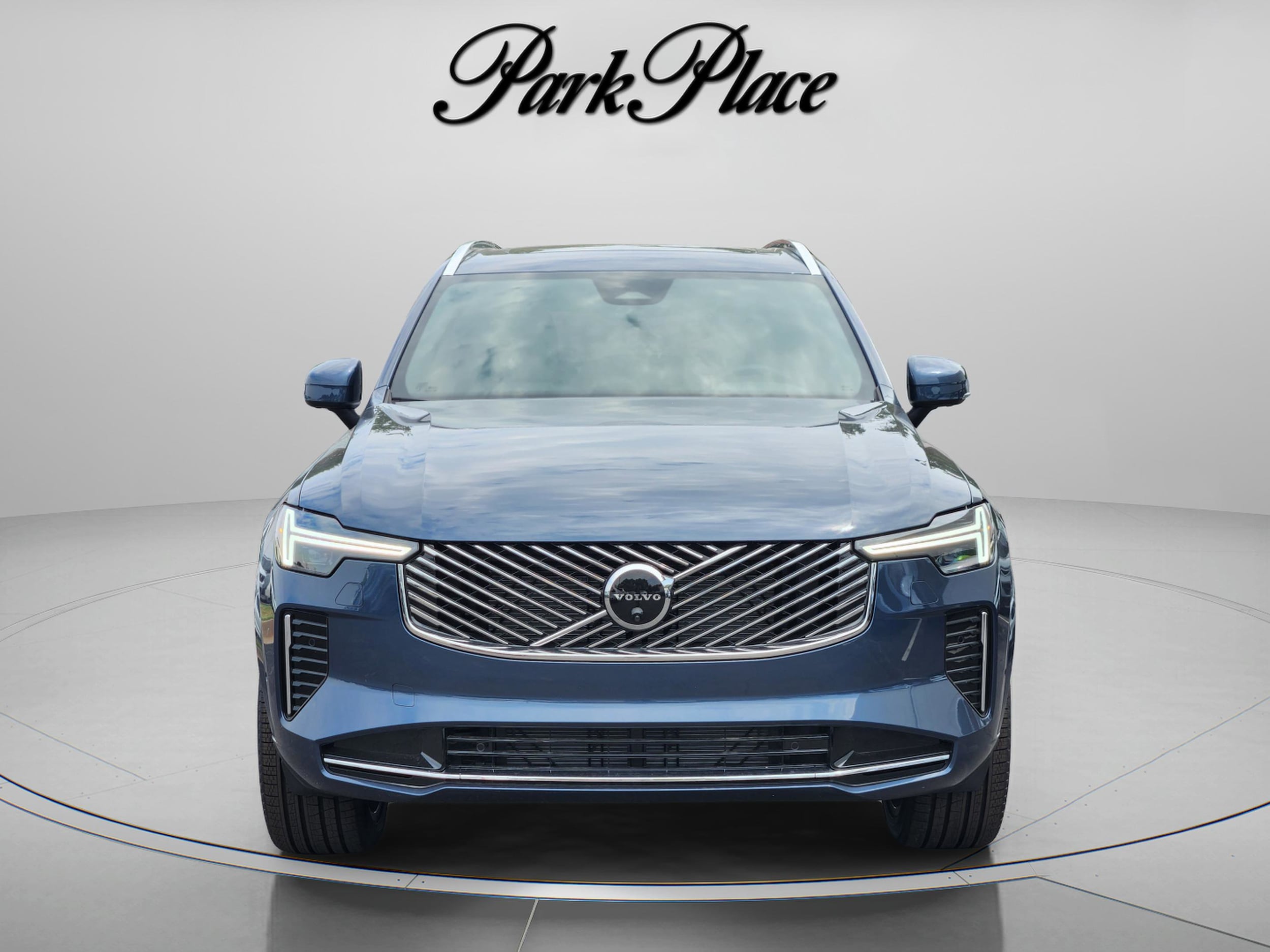 2026 Volvo XC90 Plus - Photo 9