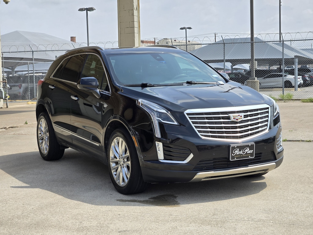 Used 2017 CADILLAC XT5 Platinum SUV