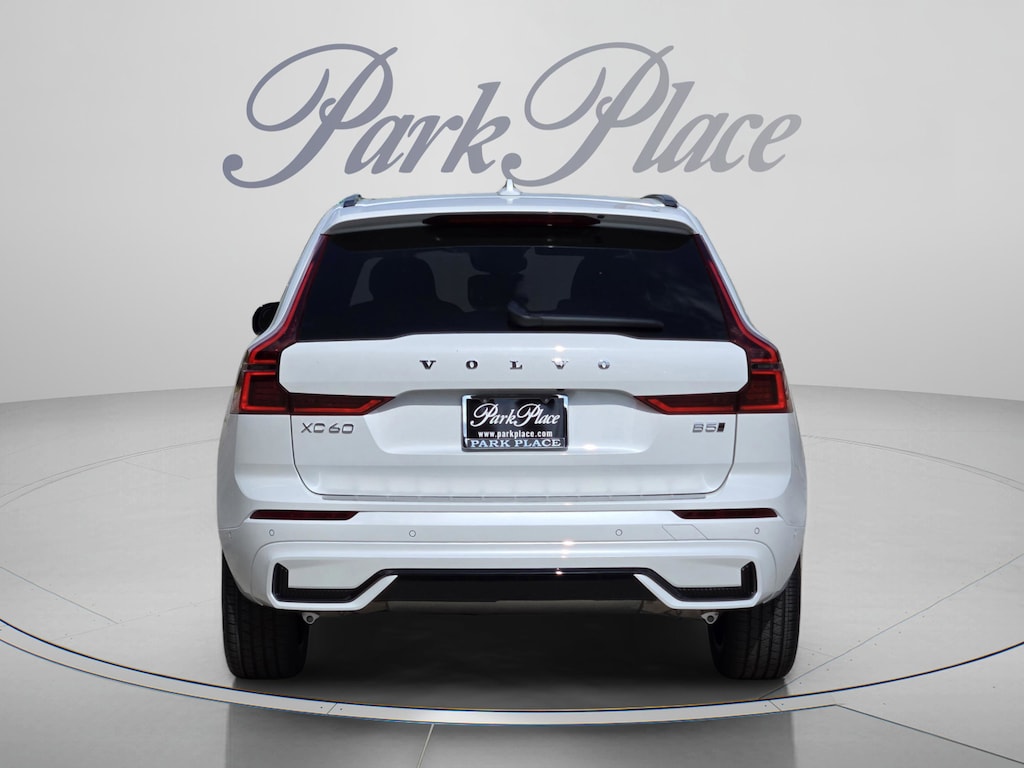 New 2026 Volvo XC60 B5 Plus SUV