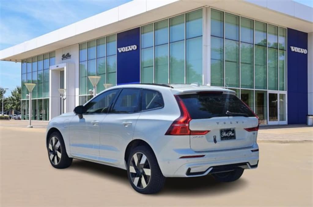 Used 2025 Volvo XC60 plug-in hybrid T8 Plus SUV