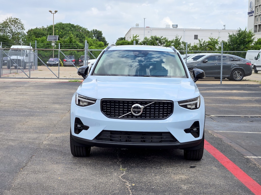 Used 2026 Volvo XC40 B5 Ultra SUV