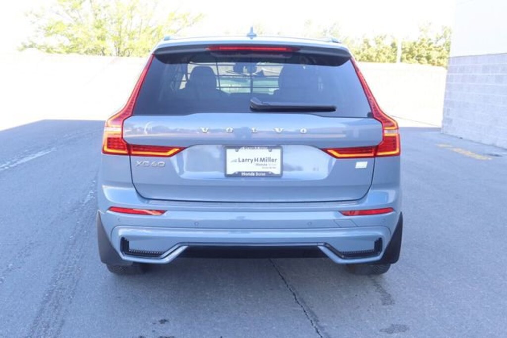 Used 2024 Volvo XC60 plug-in hybrid T8 Plus Dark SUV
