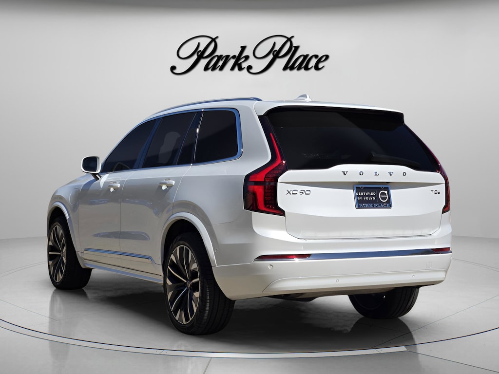 Certified 2025 Volvo XC90 plug-in hybrid T8 (2025.5) Plus 7-Seater SUV