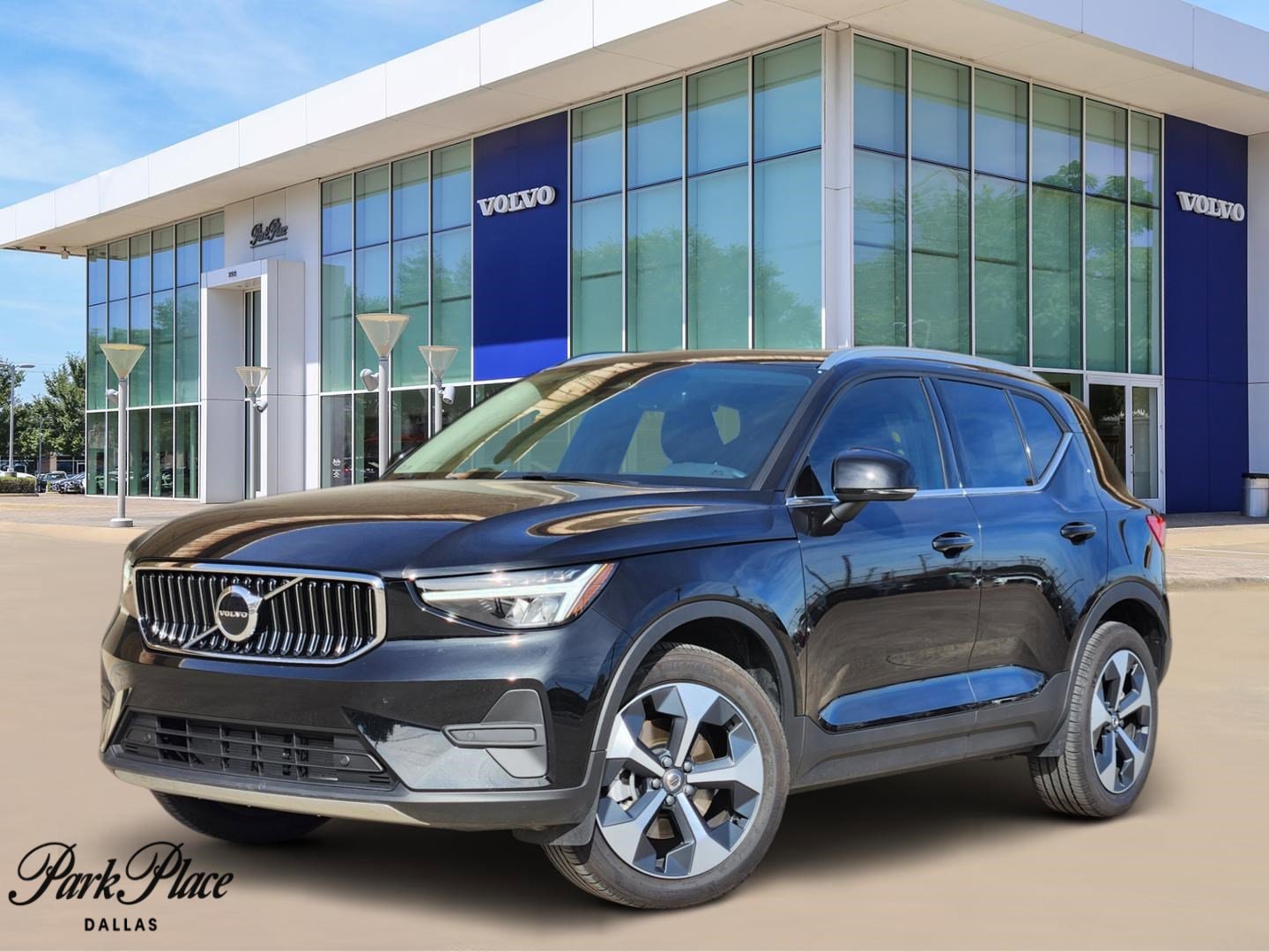 2025 Volvo XC40 Core