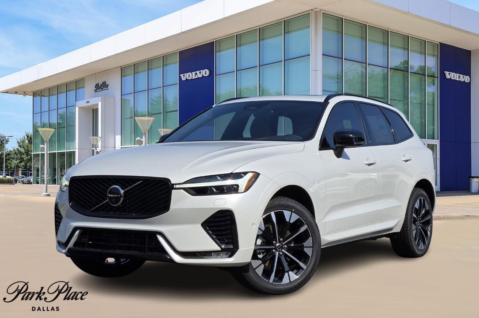 2026 Volvo XC60 Plus's photo
