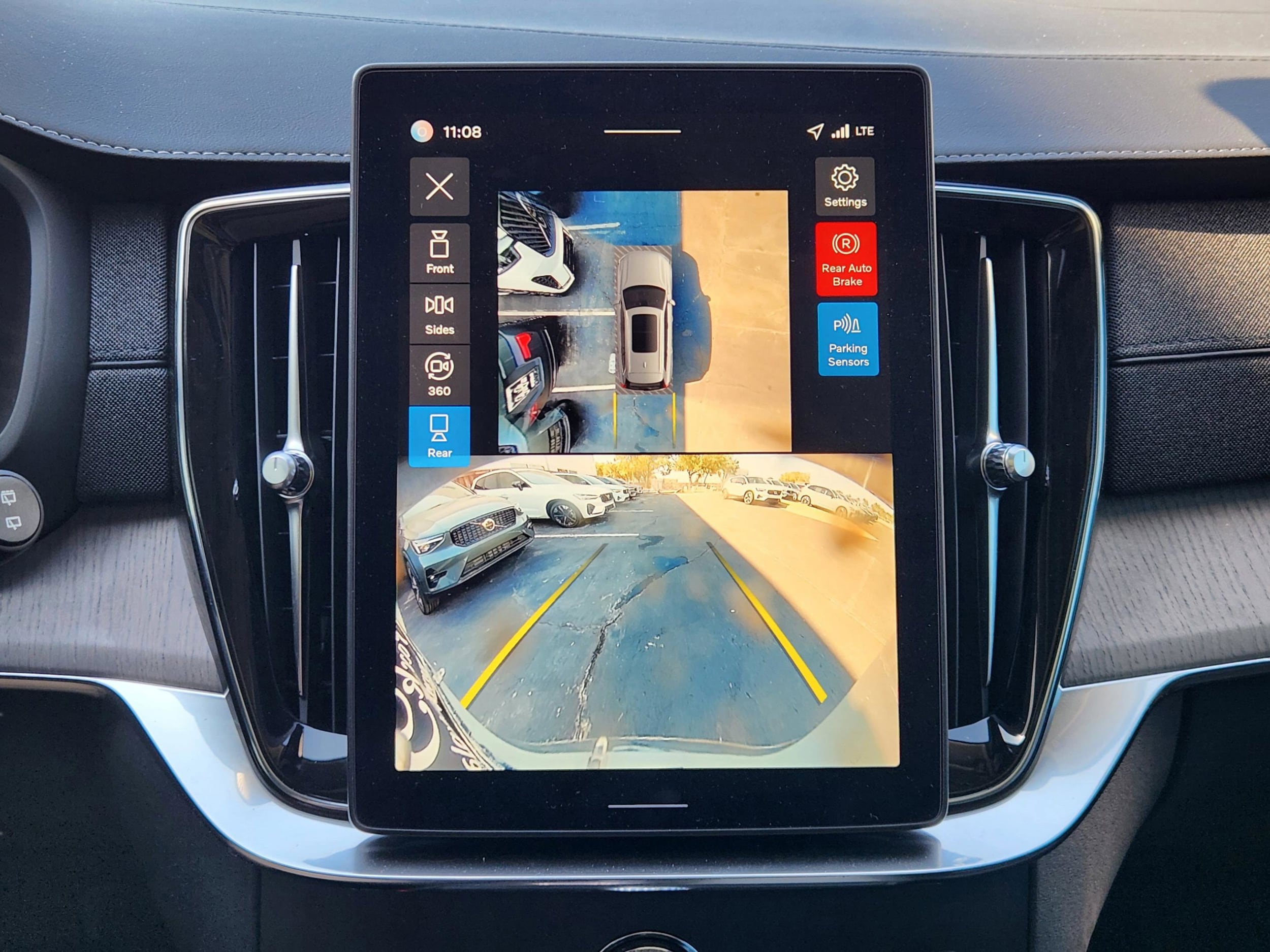 2026 Volvo XC90 Ultra - Photo 14