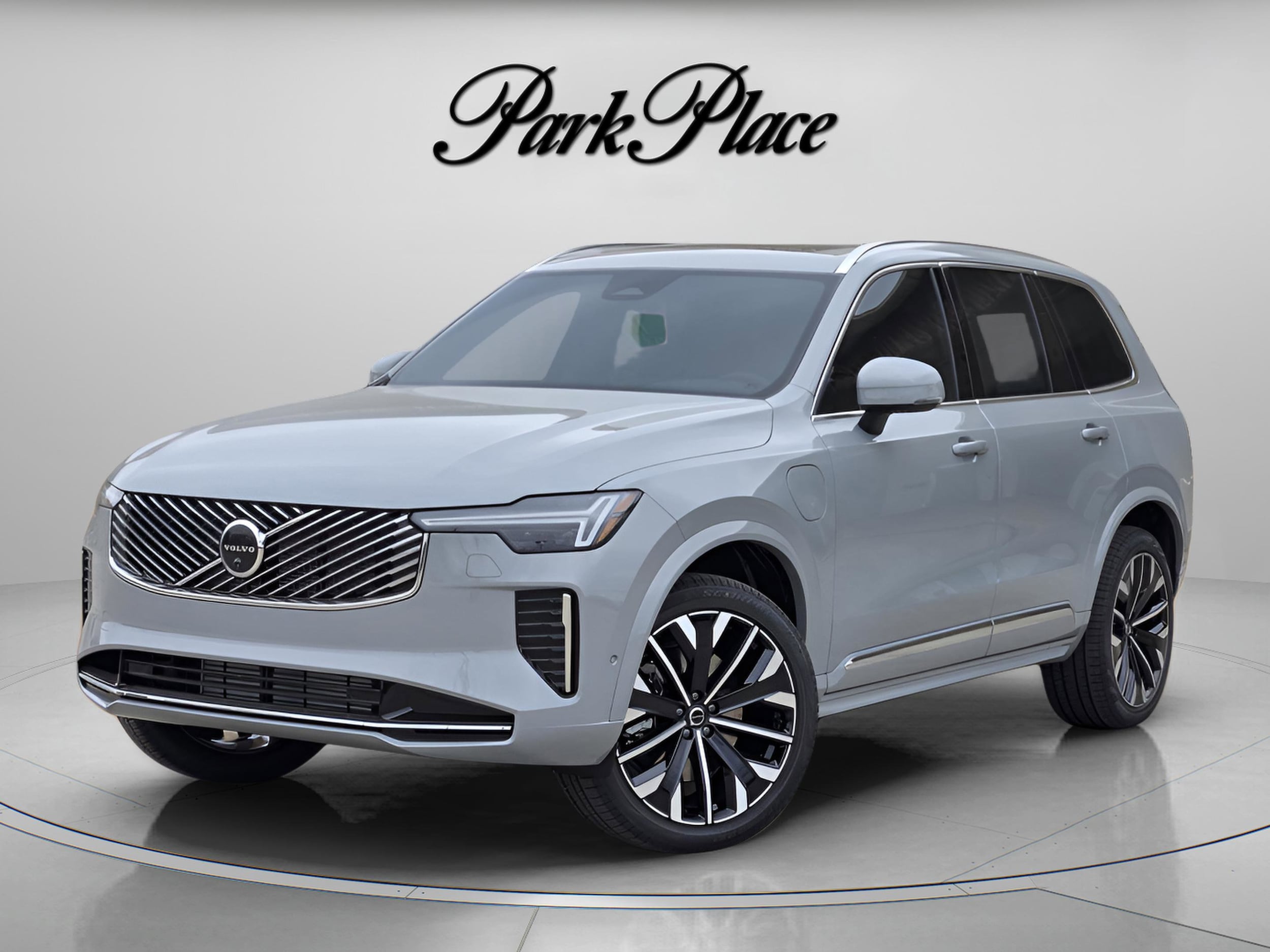 2026 Volvo XC90 T8 Recharge Plus Bright 7-Seat 4WD's photo