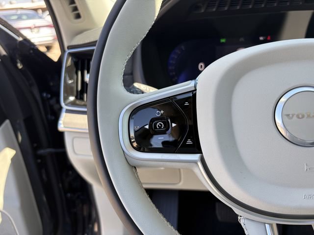 2026 Volvo XC90 Ultra - Photo 18
