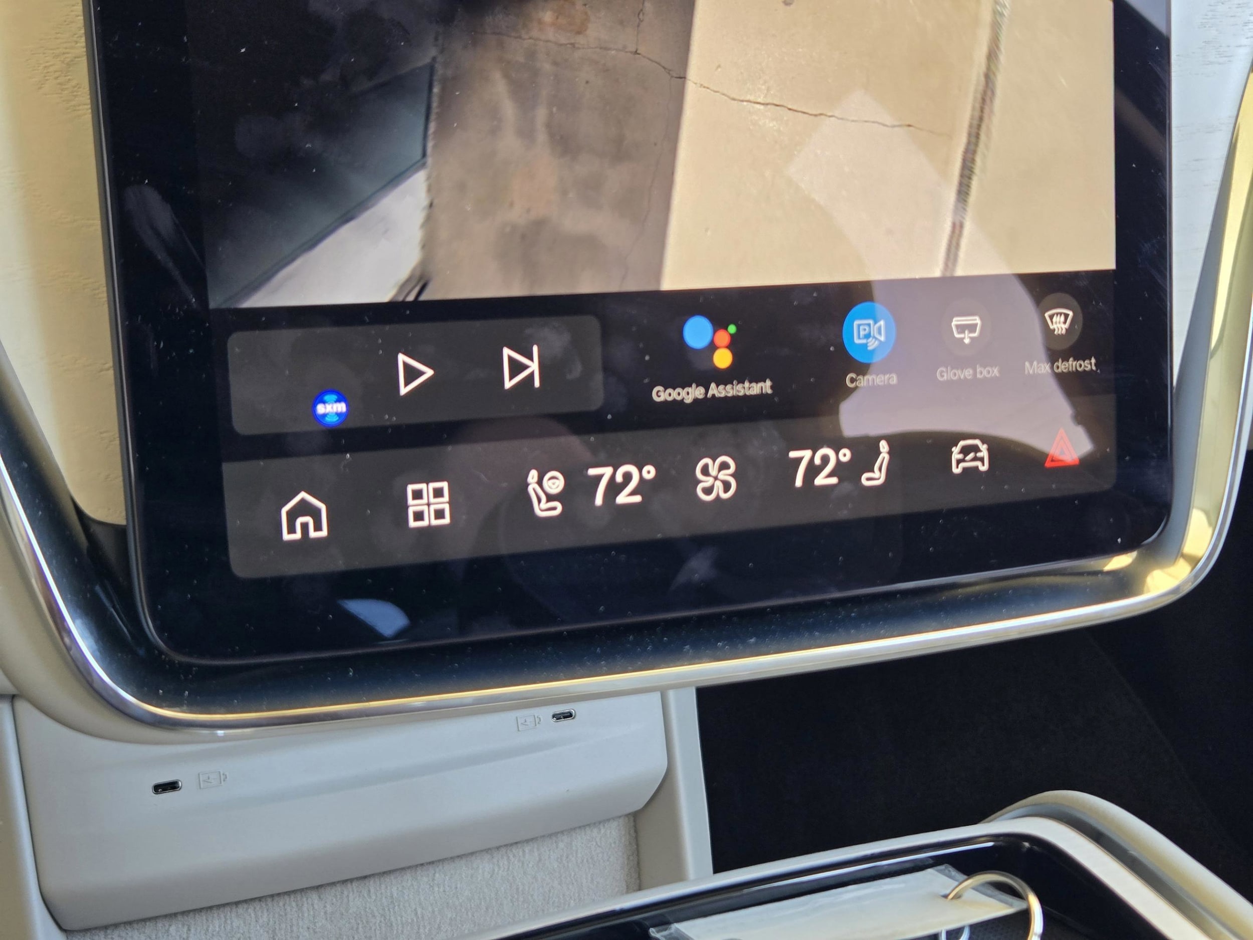 2025 Volvo EX90 Ultra - Photo 17