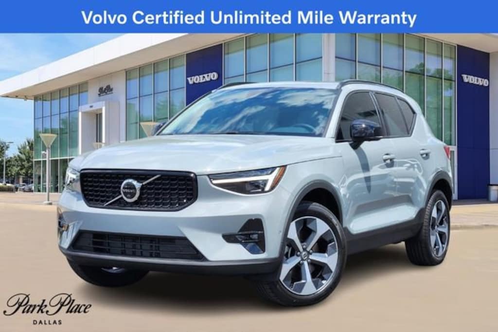 Used 2026 Volvo XC40 B5 Plus SUV