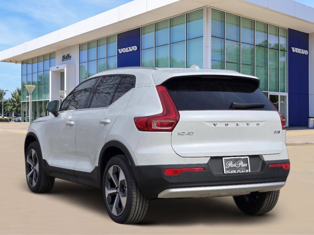 Used 2025 Volvo XC40 B5 Core Bright Theme SUV
