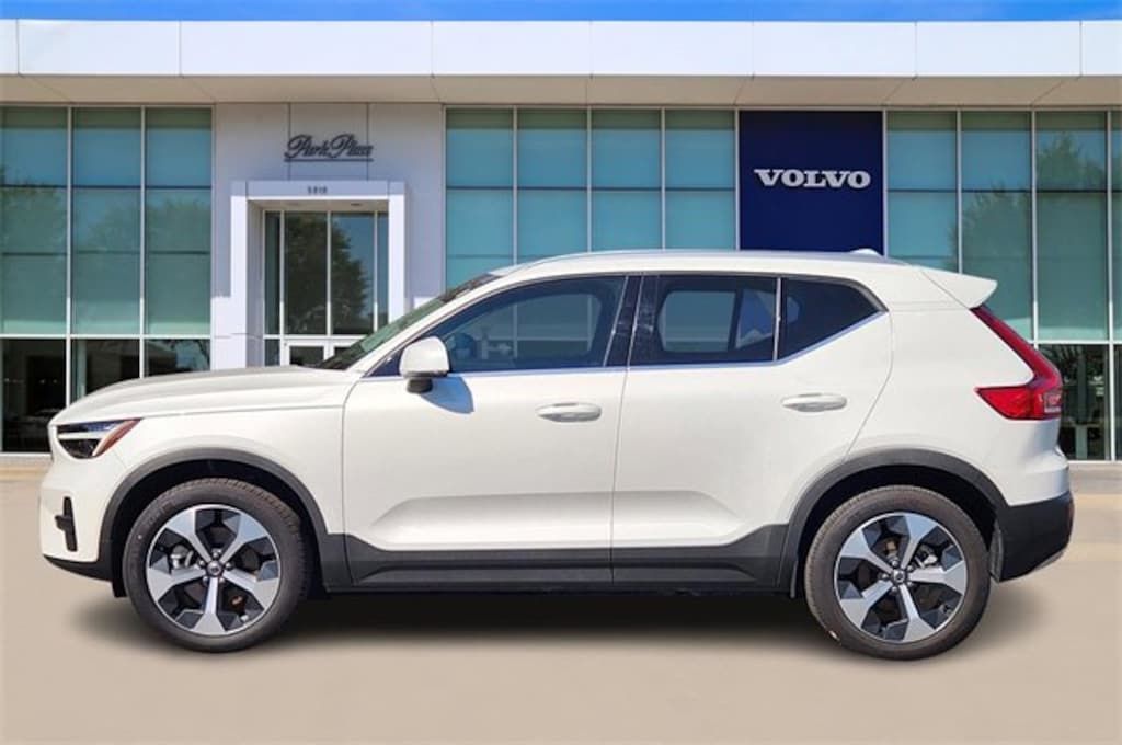 Certified 2025 Volvo XC40 B5 Core Bright Theme SUV