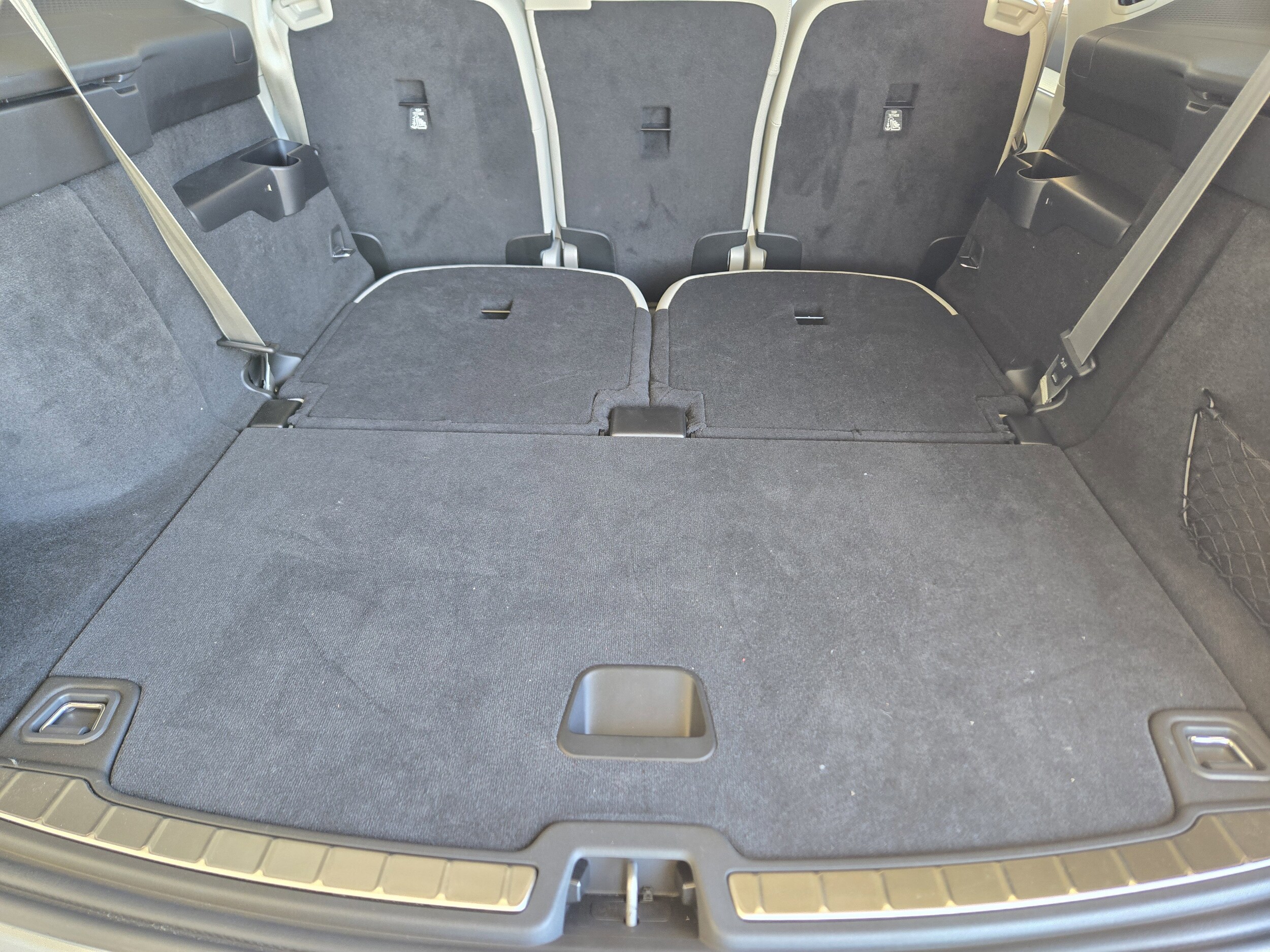 2025 Volvo EX90 Ultra - Photo 28