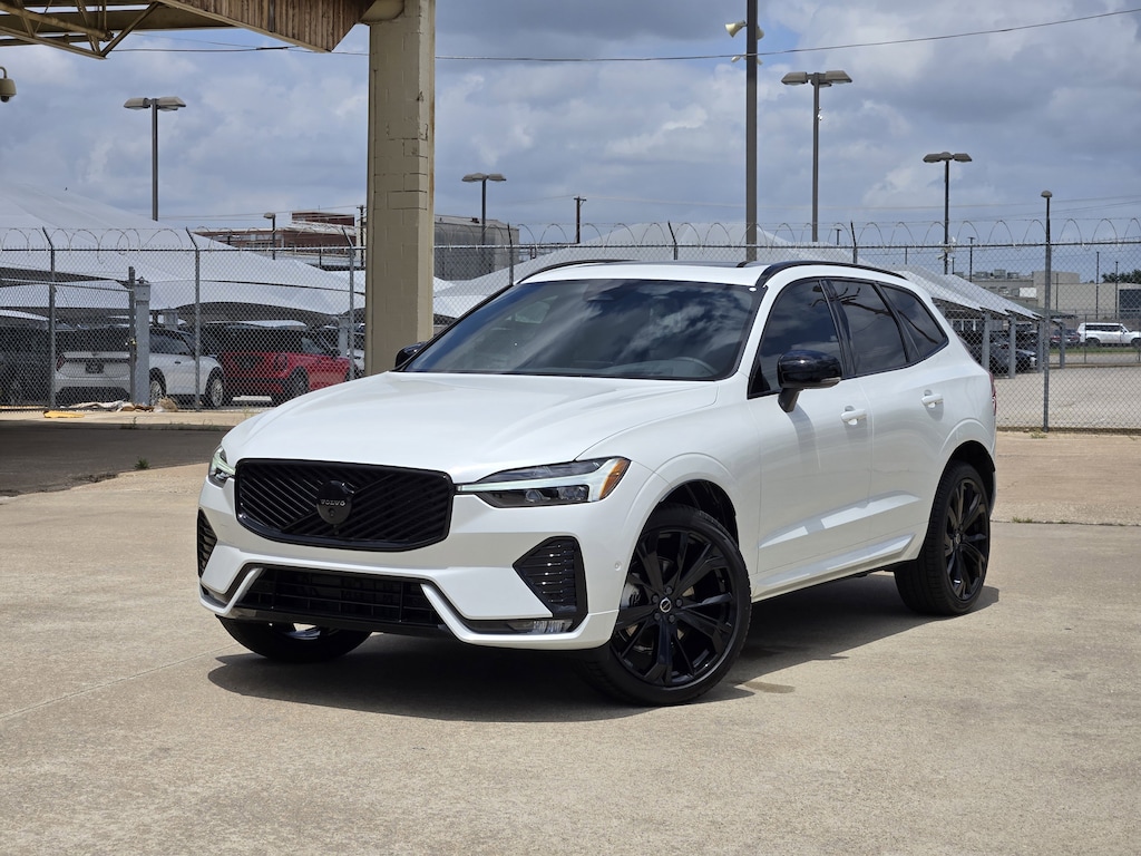New 2026 Volvo XC60 B5 Ultra Black Edition SUV