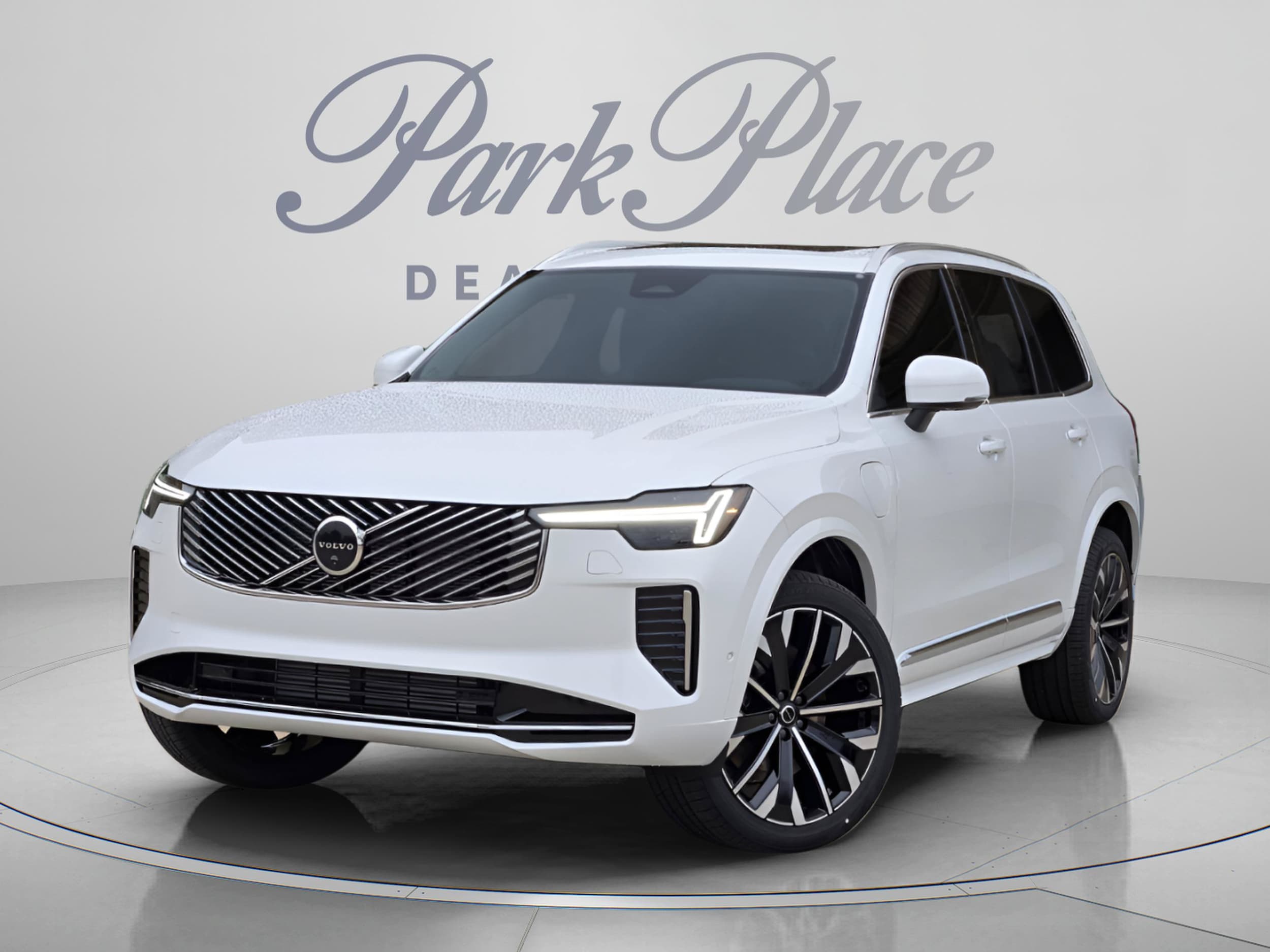 2026 Volvo XC90 Plug-In Hybrid