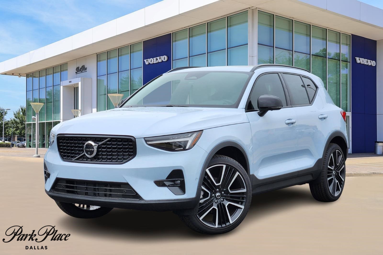 2025 Volvo XC40 Ultra's photo