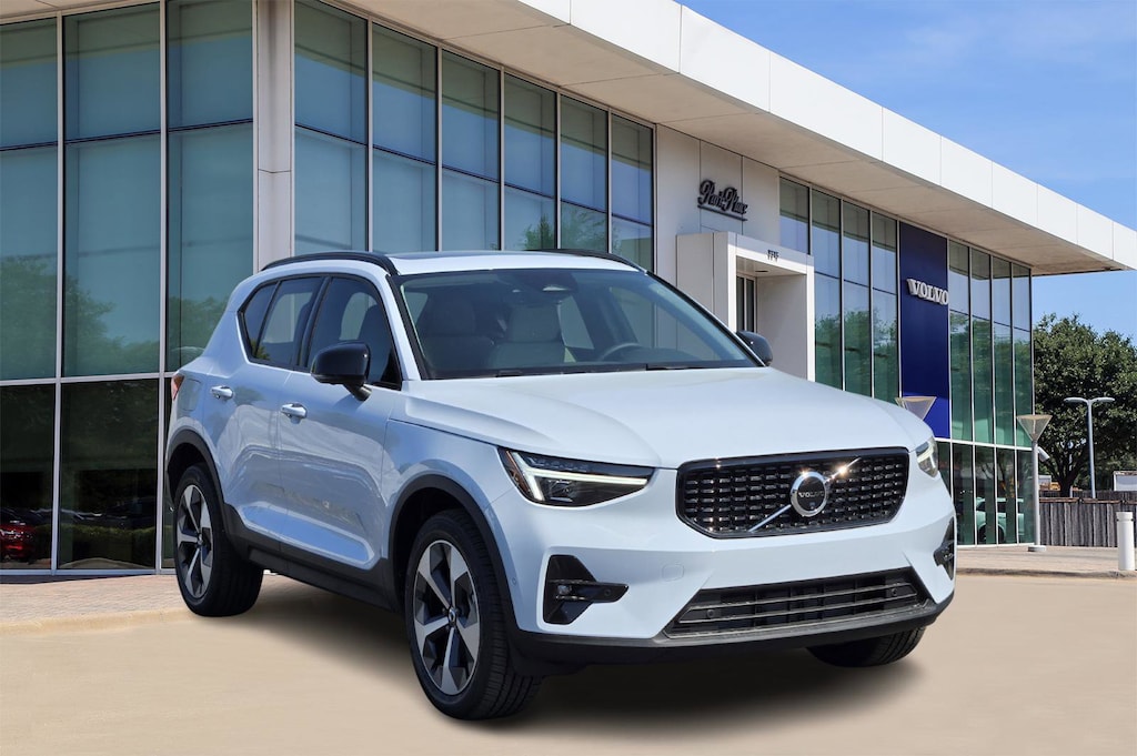 New 2026 Volvo XC40 B5 Plus SUV