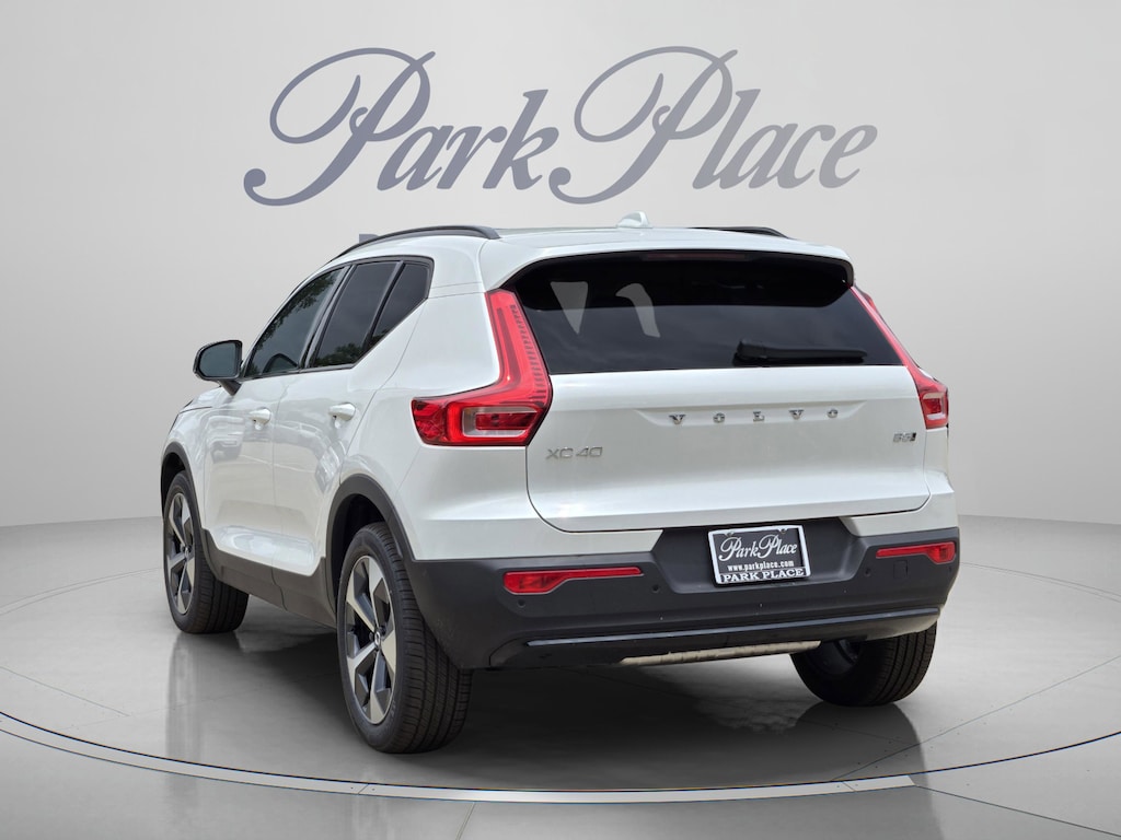 New 2026 Volvo XC40 B5 Plus SUV