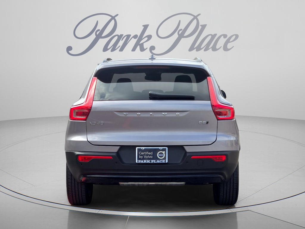 Certified 2026 Volvo XC40 B5 Core SUV