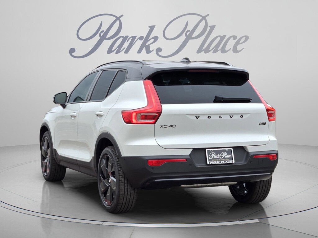 New 2026 Volvo XC40 B5 Ultra Black Edition SUV