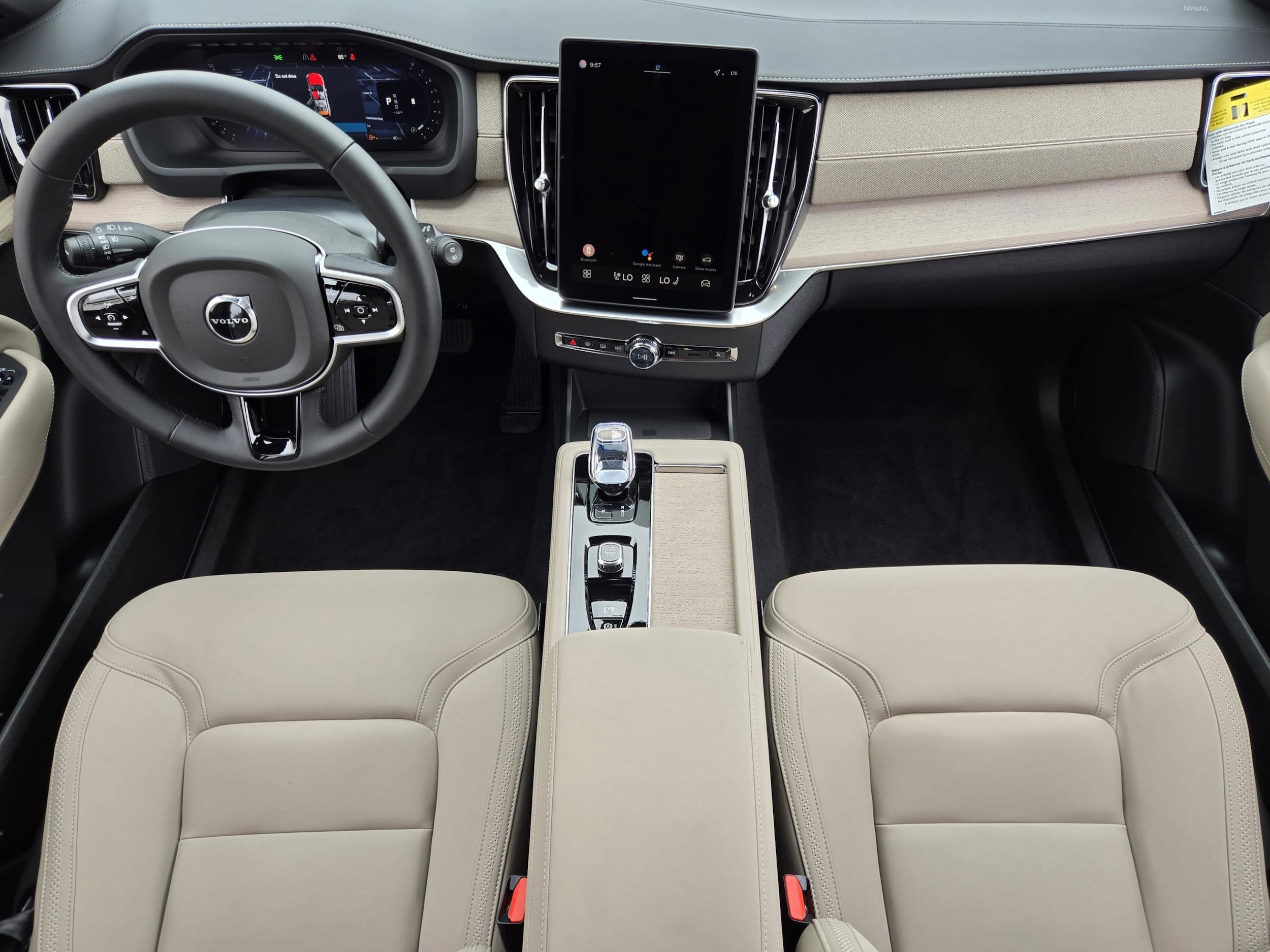2026 Volvo XC90 Plus - Photo 22