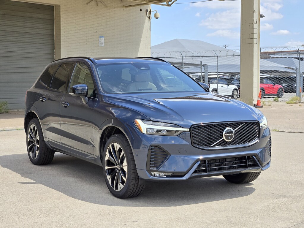 New 2026 Volvo XC60 B5 Plus SUV