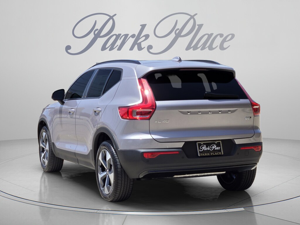 New 2026 Volvo XC40 B5 Plus SUV