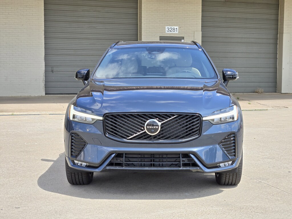 New 2026 Volvo XC60 B5 Plus SUV