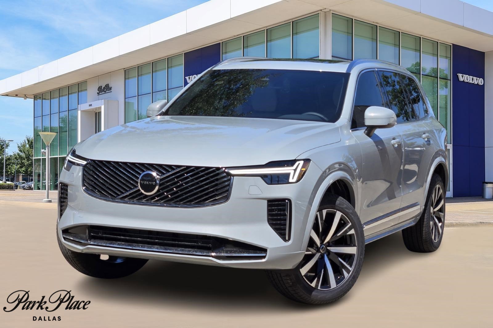 2026 Volvo XC90 Core's photo