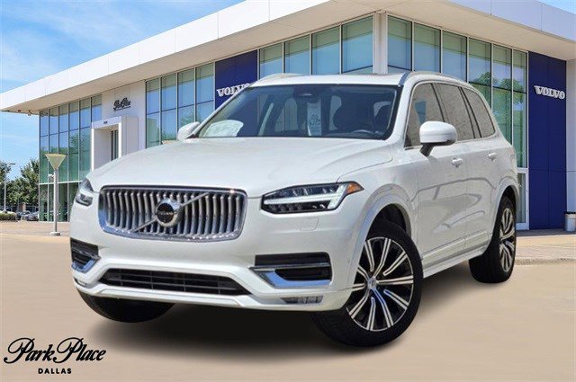 2025 Volvo XC90 Plus's photo