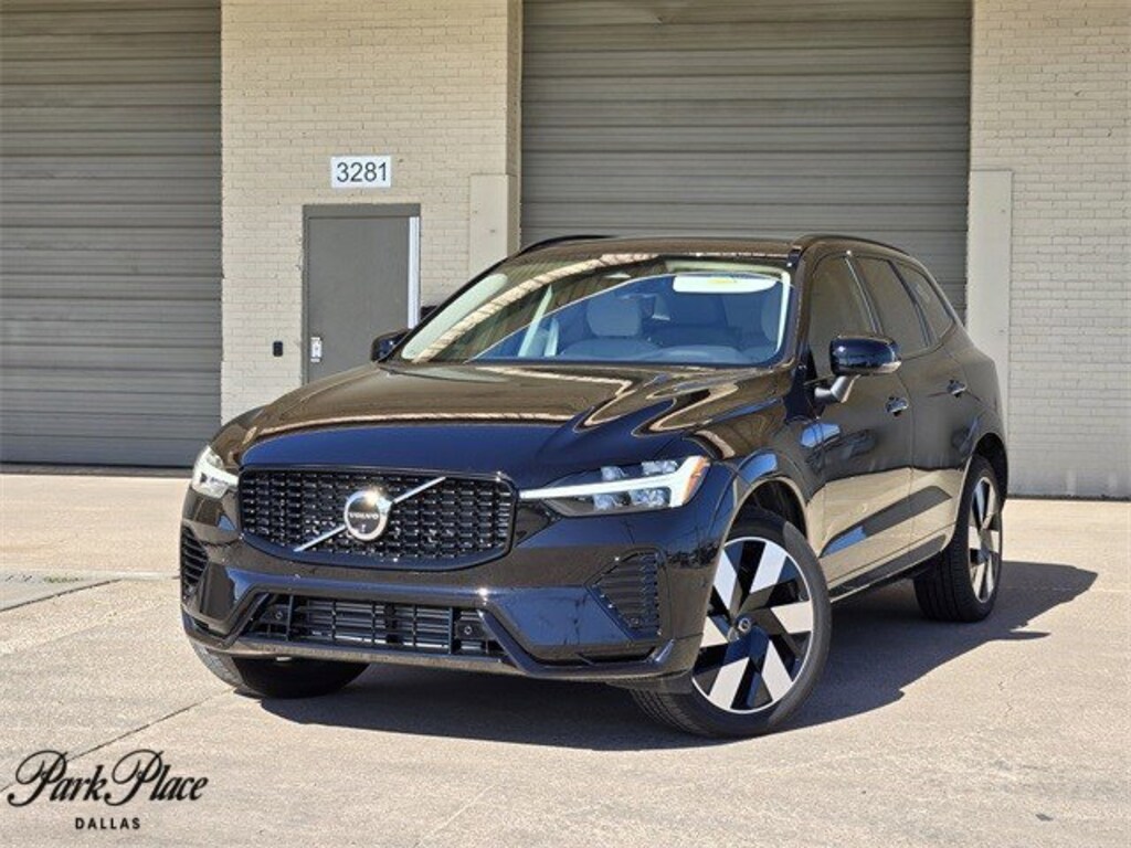 Used 2025 Volvo XC60 plug-in hybrid T8 Plus SUV