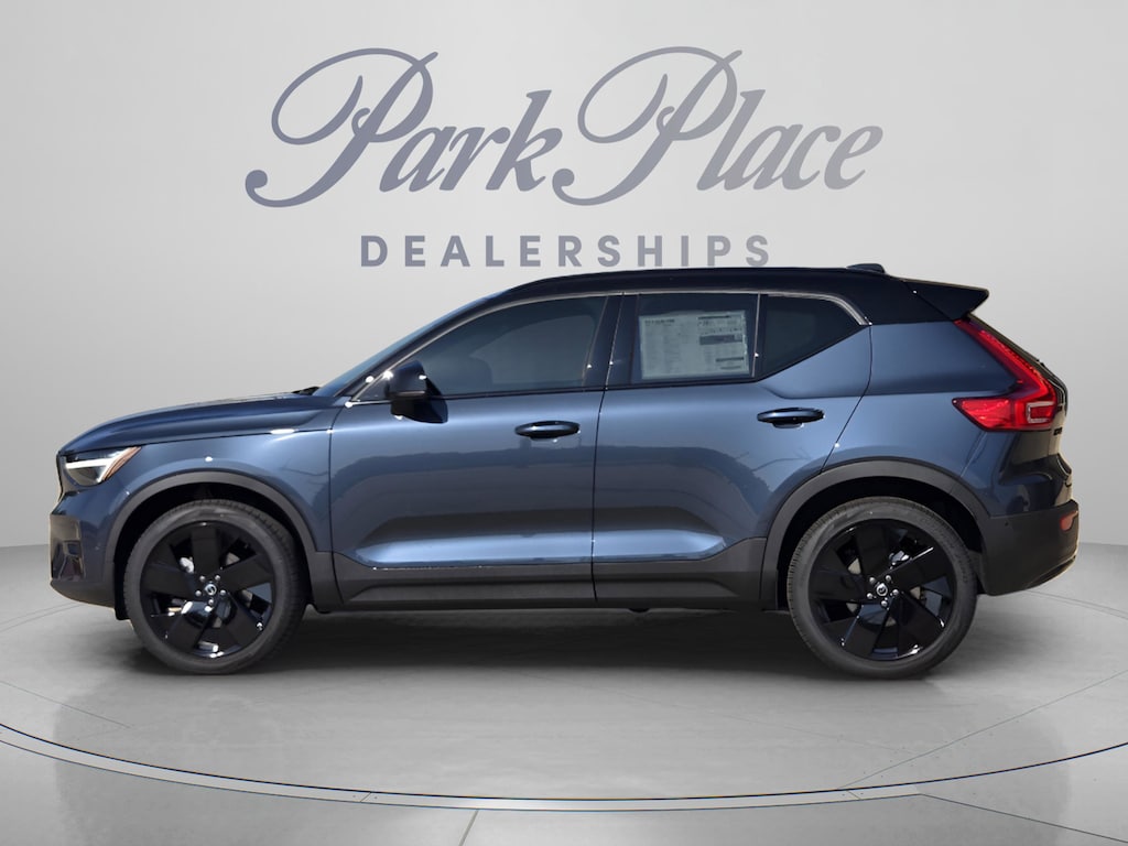 Used 2026 Volvo XC40 B5 Ultra Black Edition SUV