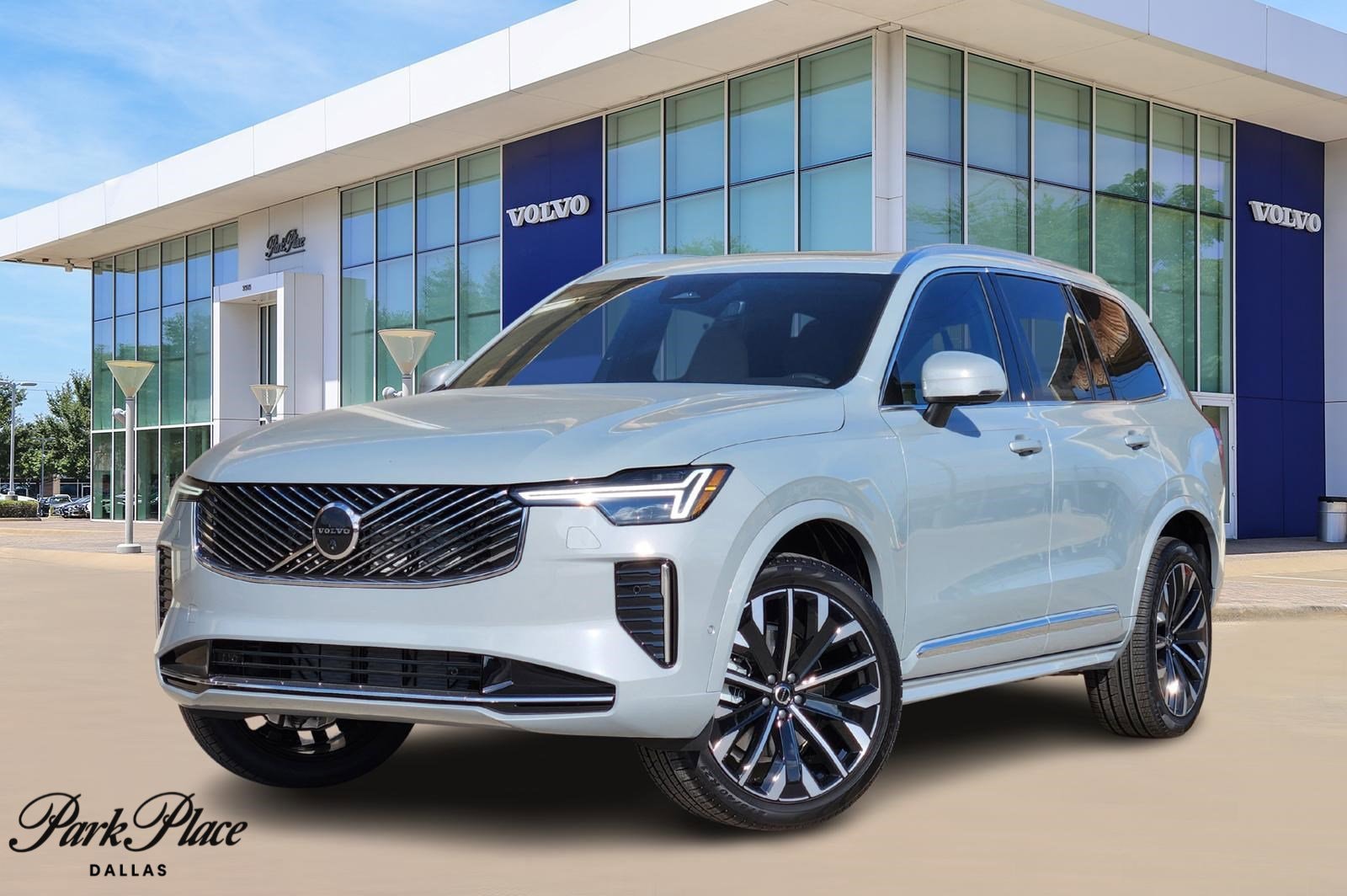 2026 Volvo XC90 Plus's photo