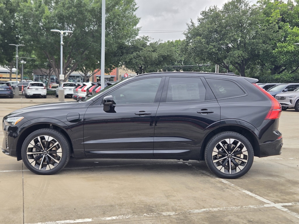 New 2026 Volvo XC60 plug-in hybrid T8 Plus SUV