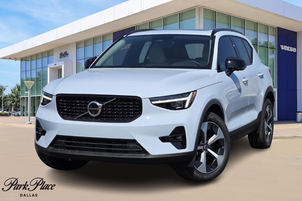New 2026 Volvo XC40 B5 Plus SUV
