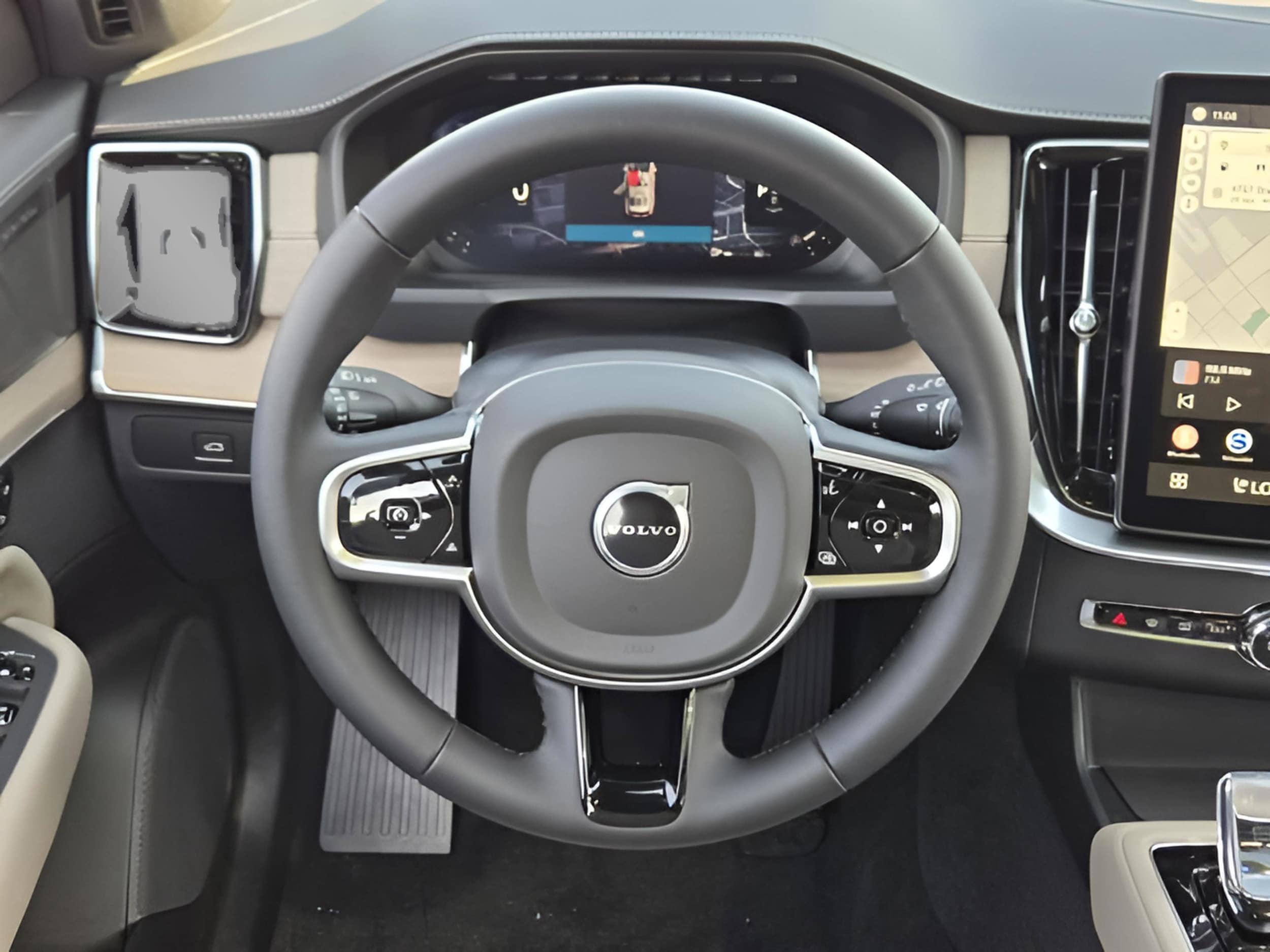 2026 Volvo XC90 Plus - Photo 21