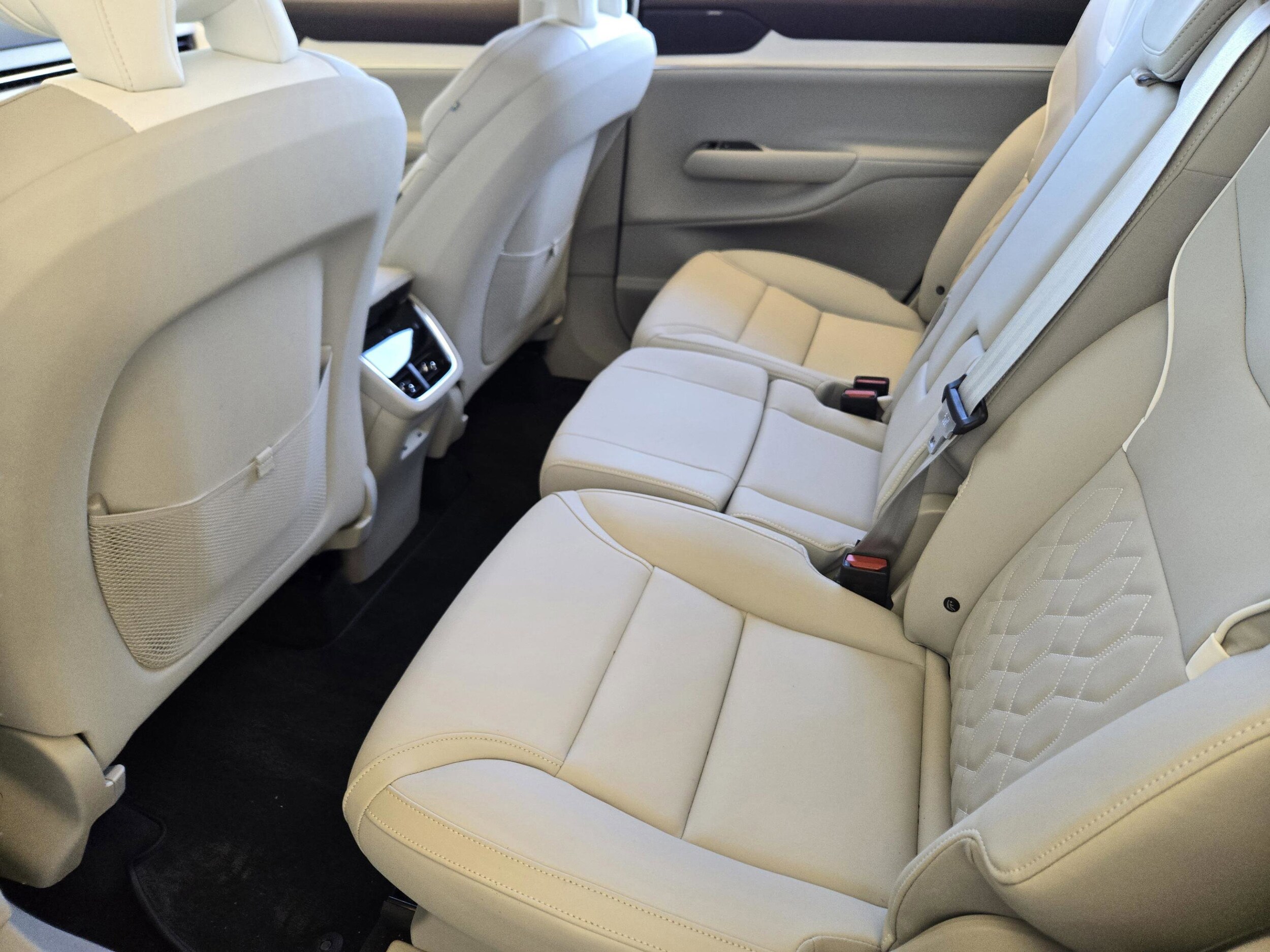 2025 Volvo EX90 Ultra - Photo 26