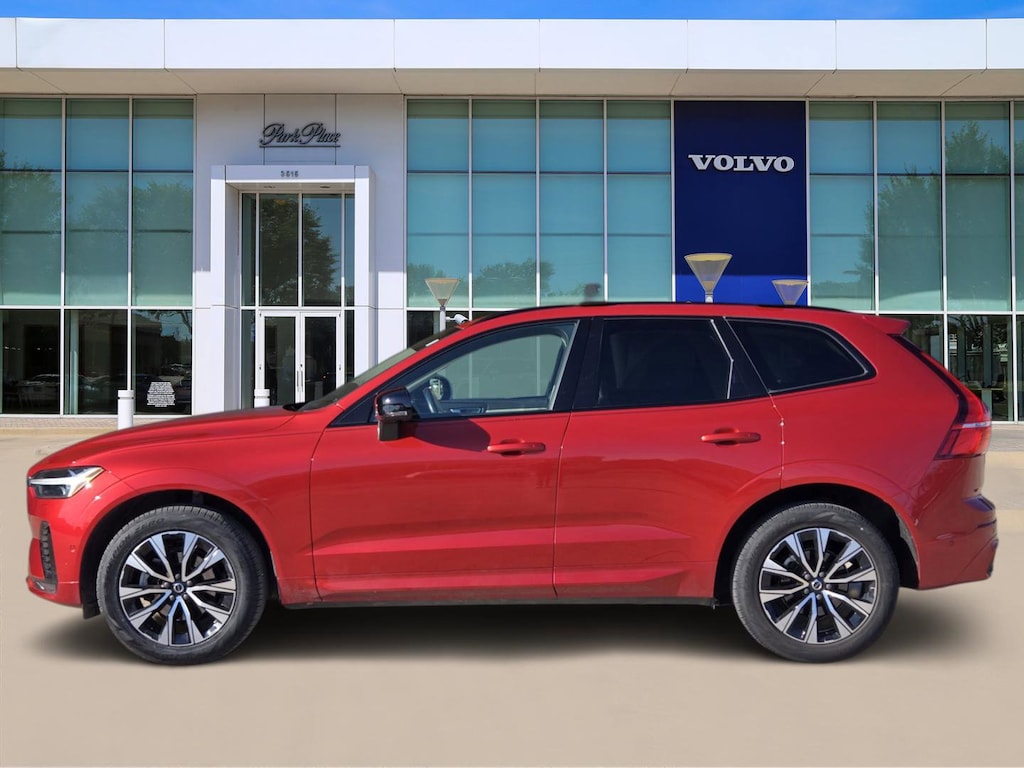 Used 2023 Volvo XC60 B5 AWD Plus Dark SUV