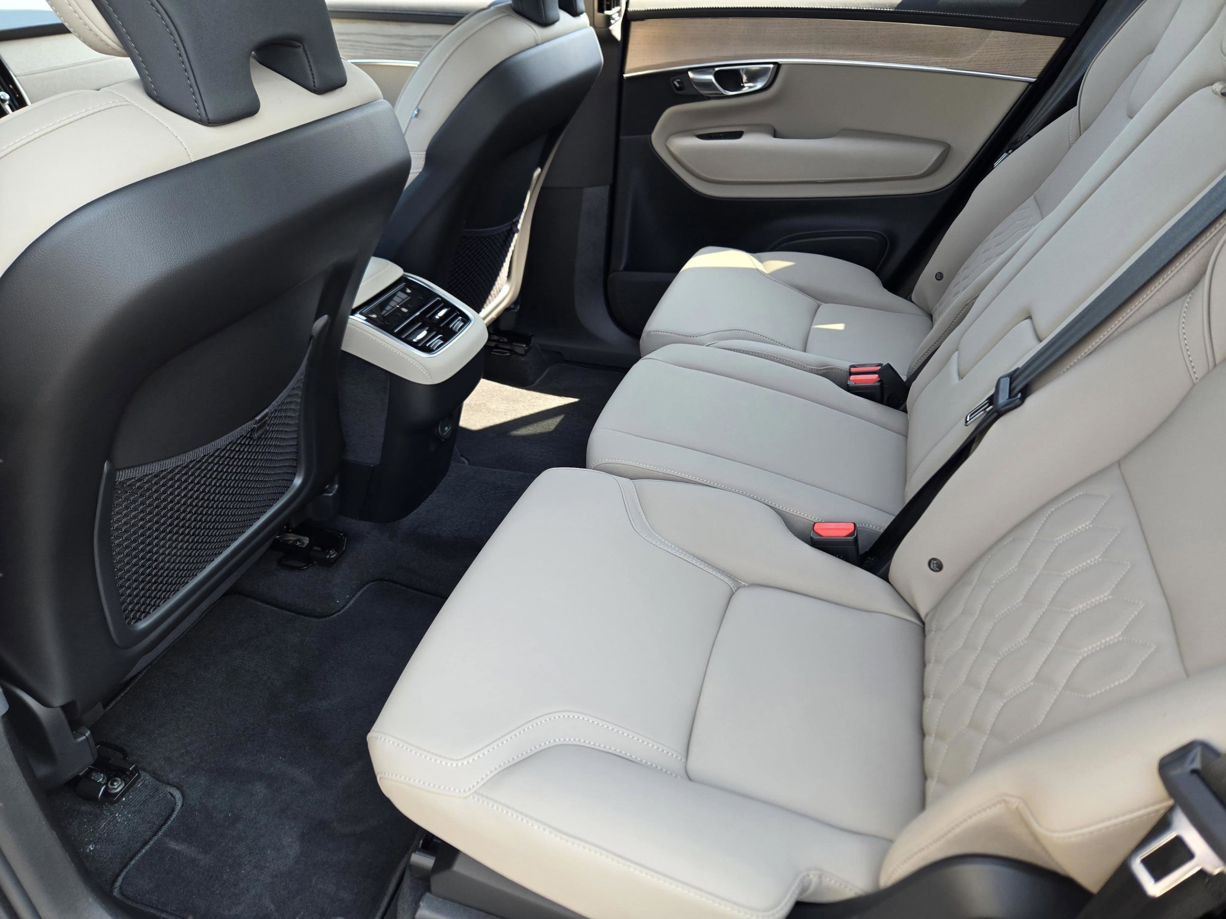 2026 Volvo XC90 Core - Photo 26