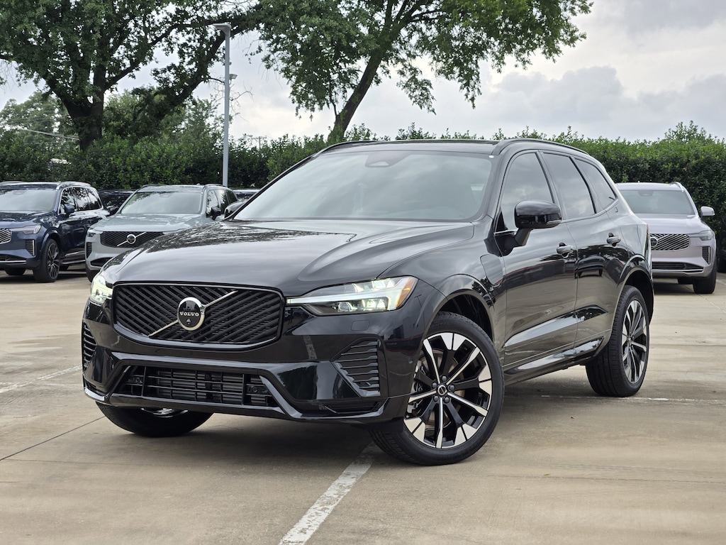 New 2026 Volvo XC60 plug-in hybrid T8 Plus SUV