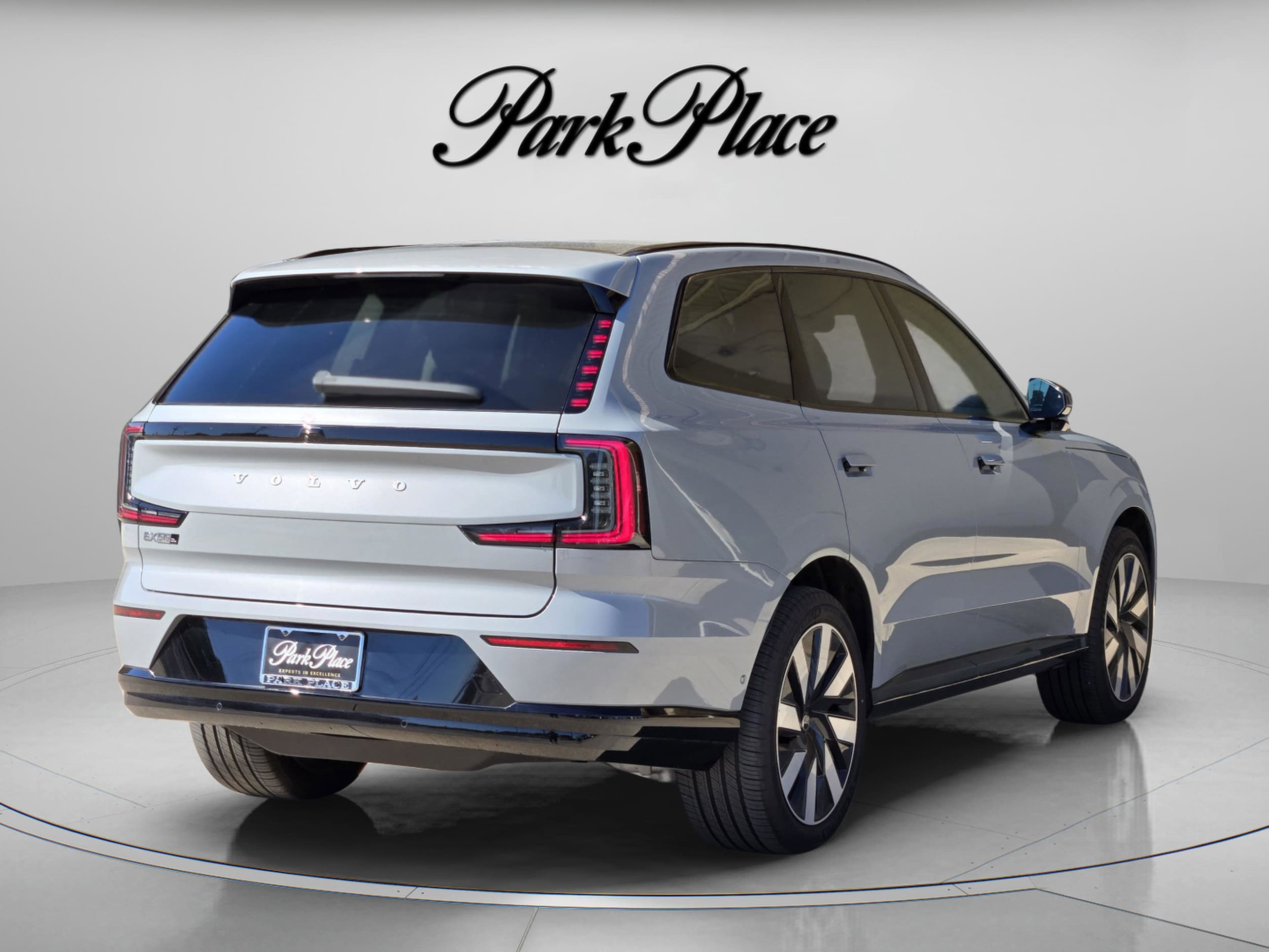 2025 Volvo EX90 Ultra - Photo 6