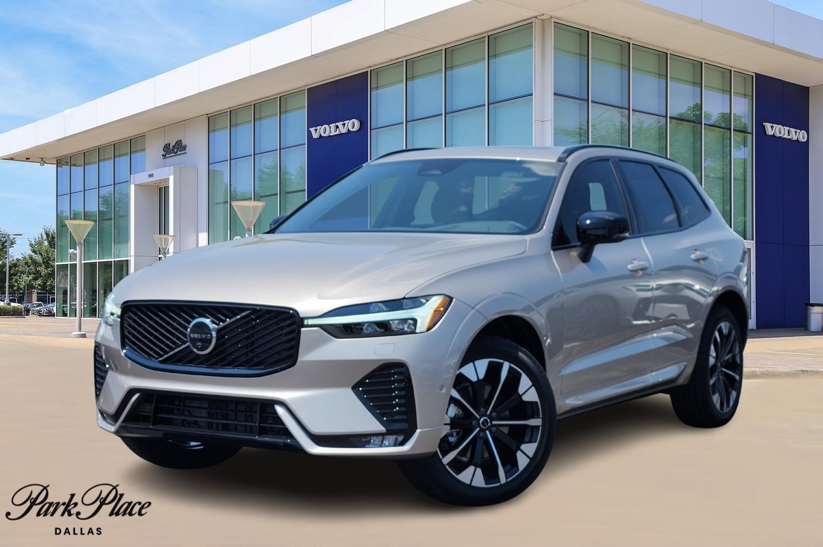 2026 Volvo XC60 Plus's photo
