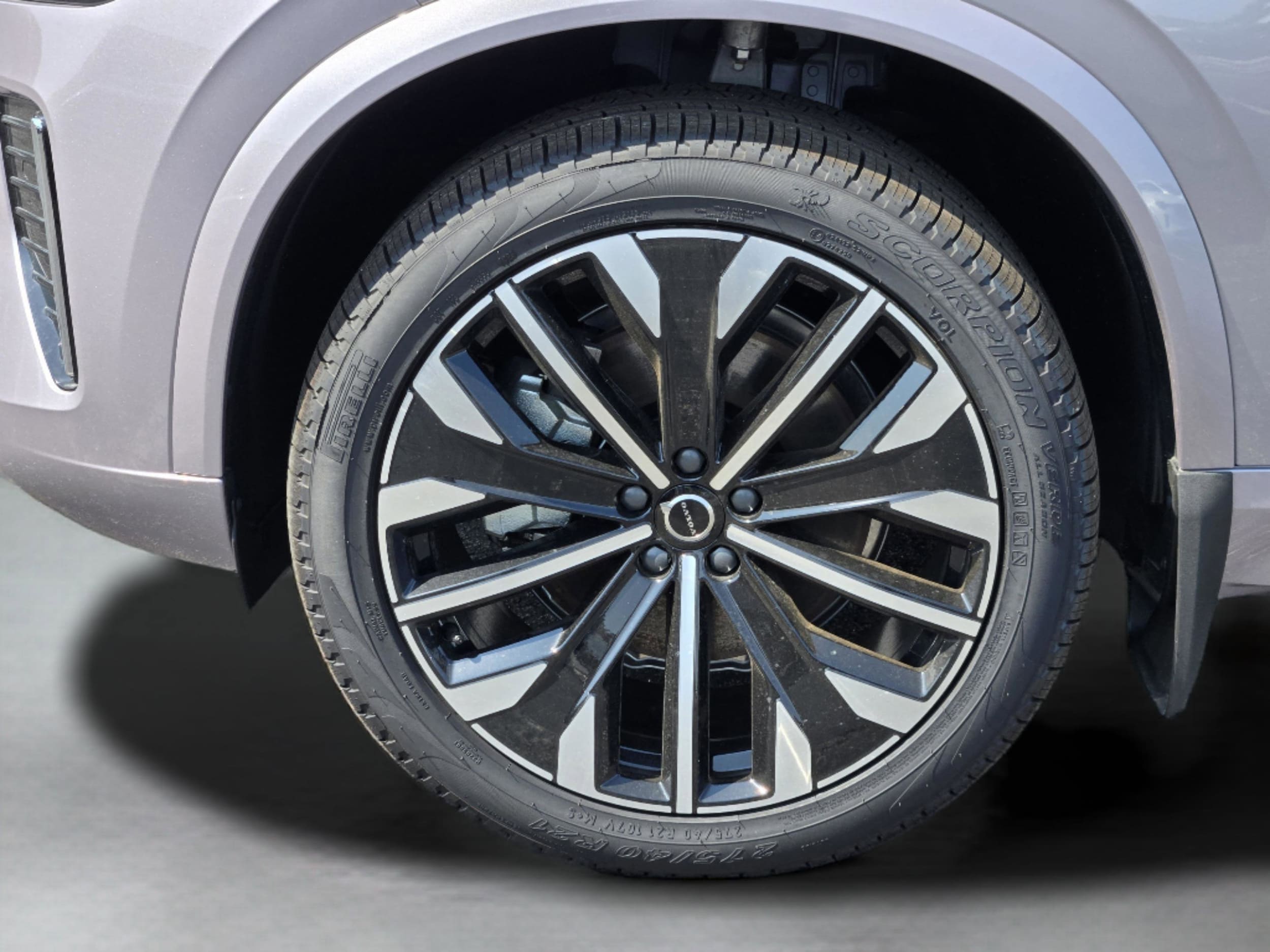 2026 Volvo XC90 Core - Photo 34