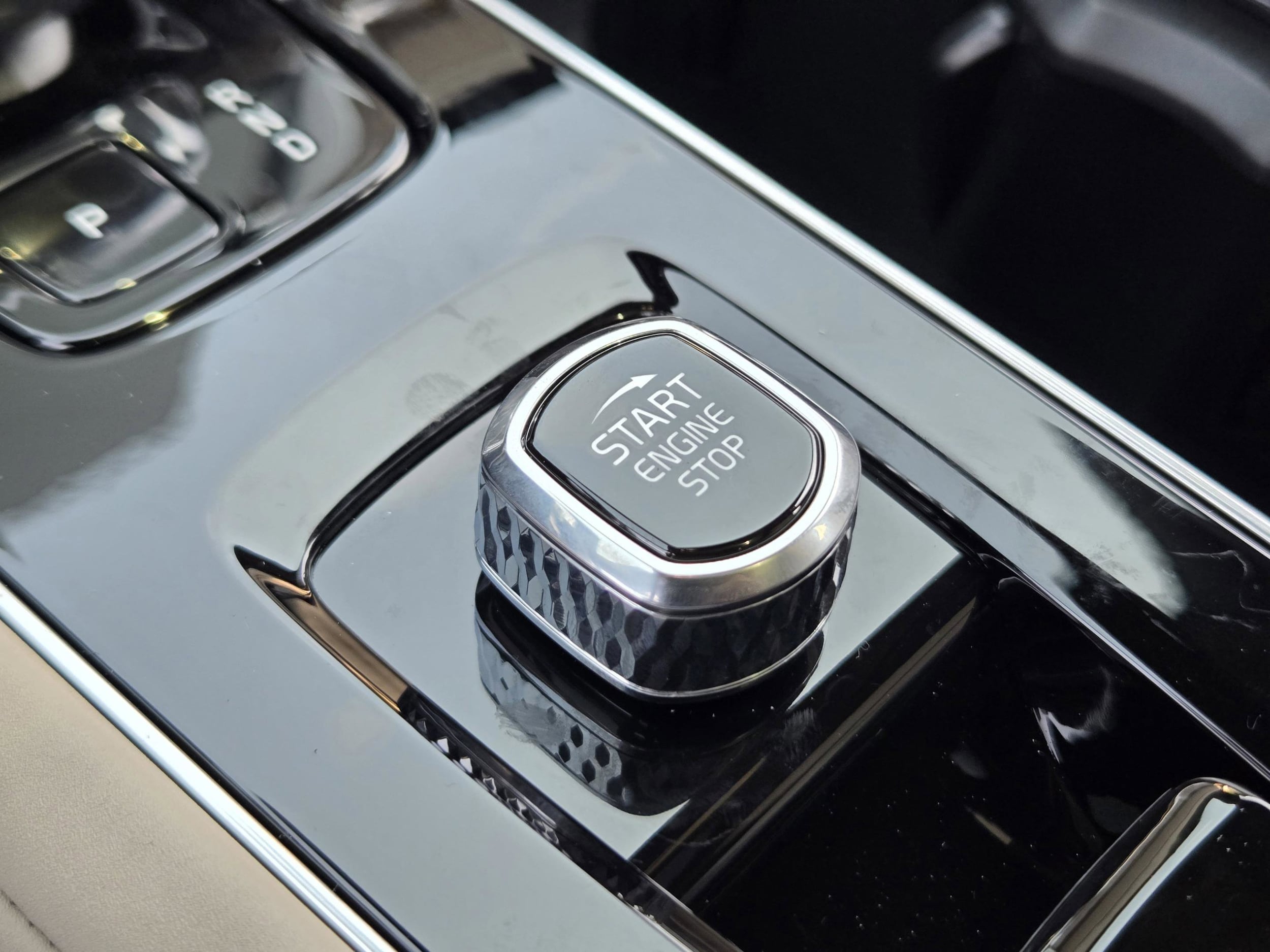 2026 Volvo XC90 Core - Photo 18