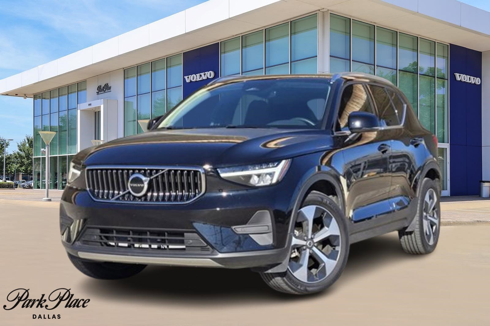 2025 Volvo XC40 Core